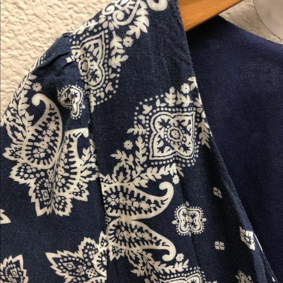 NWOT Cut Out Romper - Picture 6 of 6